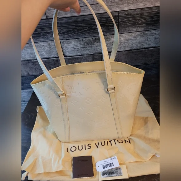 Louis Vuitton Avalon Vernis **READ DESCRIPTION ** - Picture 2 of 16